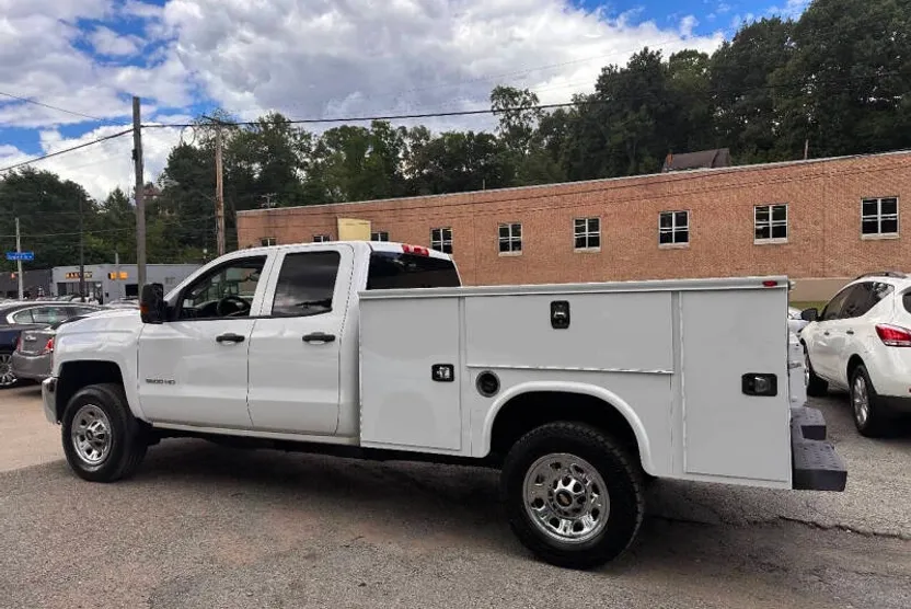 2017 Chevrolet Silverado 3500HD Work Truck photo 1