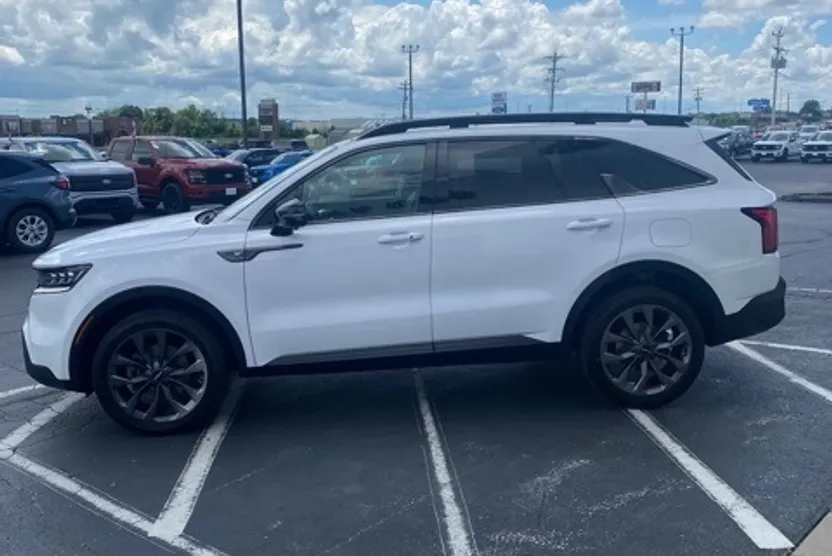2022 Kia Sorento X-Line SX Prestige photo 1