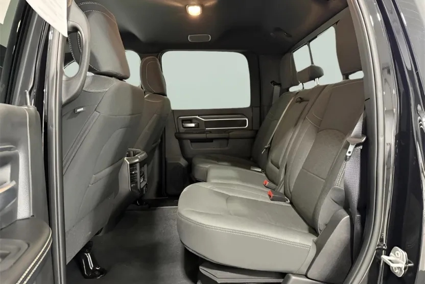 2025 Ram 2500 Big Horn photo 1