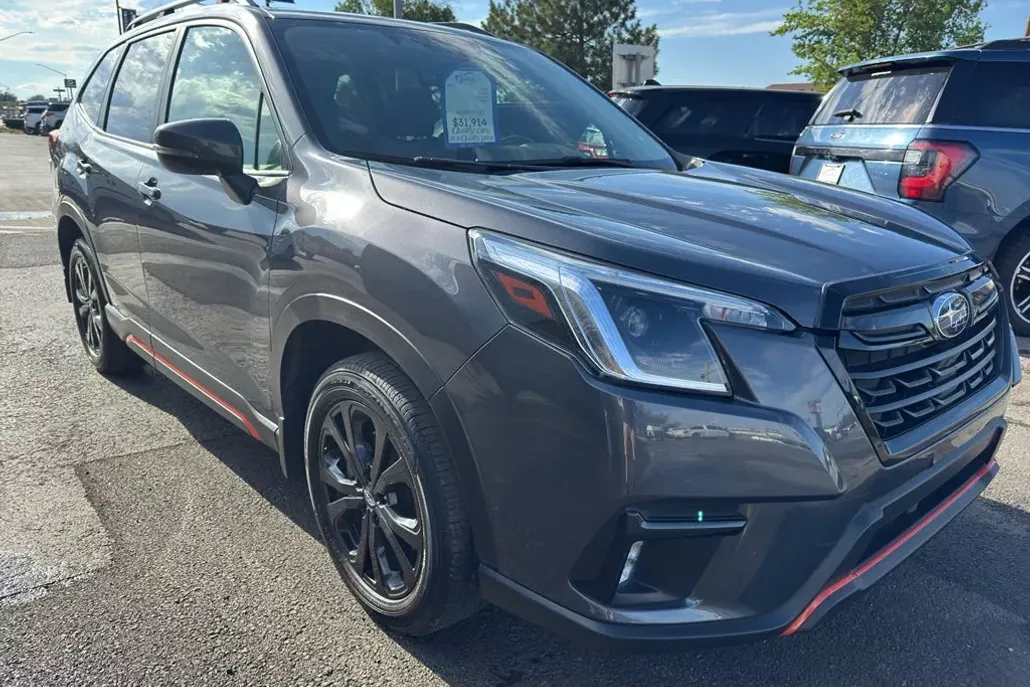 2023 Subaru Forester Sport photo 1