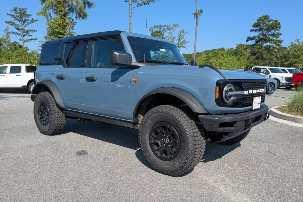 2025 Ford Bronco Badlands photo 1