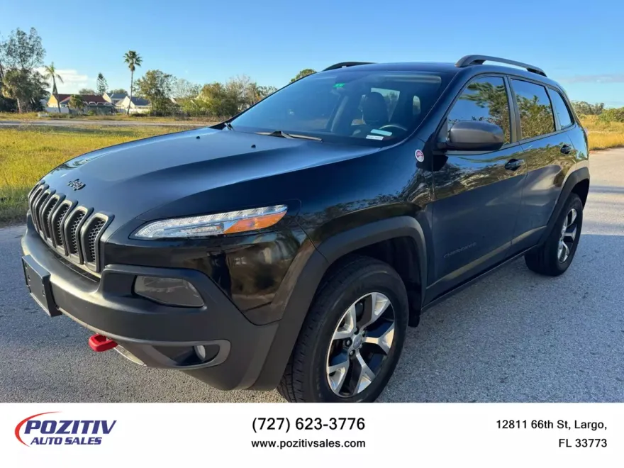 2016 Jeep Cherokee Trailhawk Sport photo 1