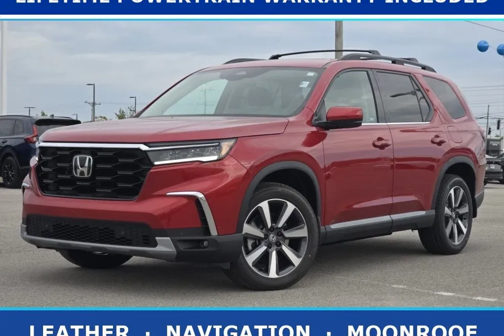 2025 Honda Pilot Touring photo 1