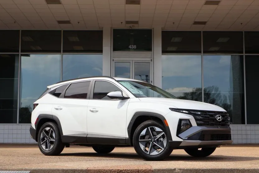 2026 Hyundai Tucson SEL photo 1