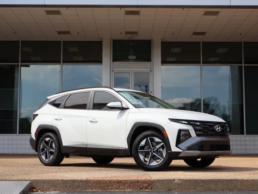 2026 Hyundai Tucson SEL photo 1