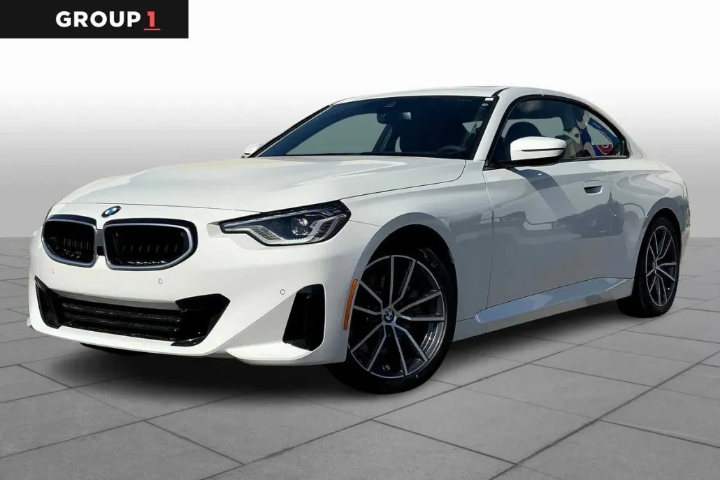 2025 Bmw 230i photo 1
