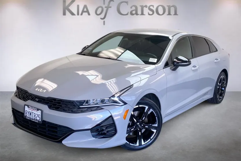2022 Kia K5 GT-Line photo 1