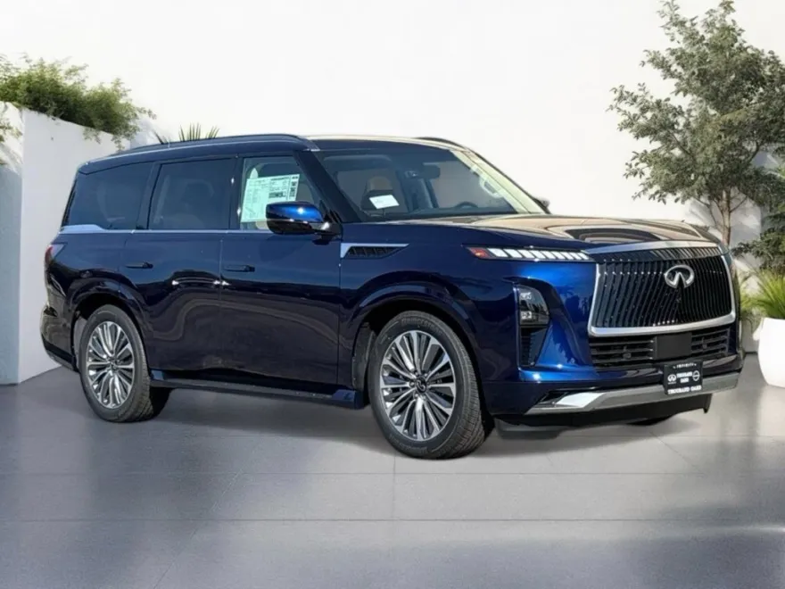 2025 Infiniti QX80 Luxe photo 1