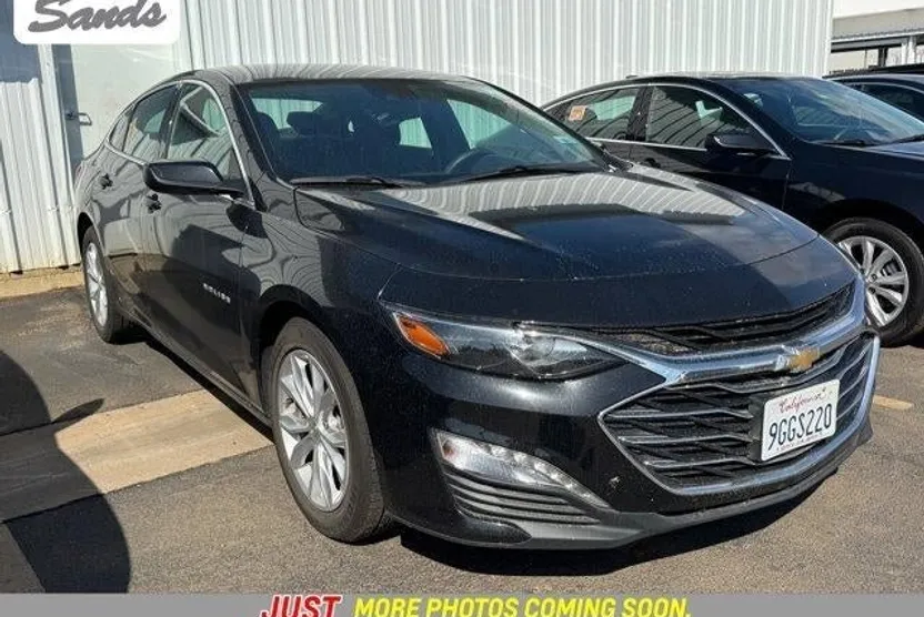 2023 Chevrolet Malibu 1LT photo 1