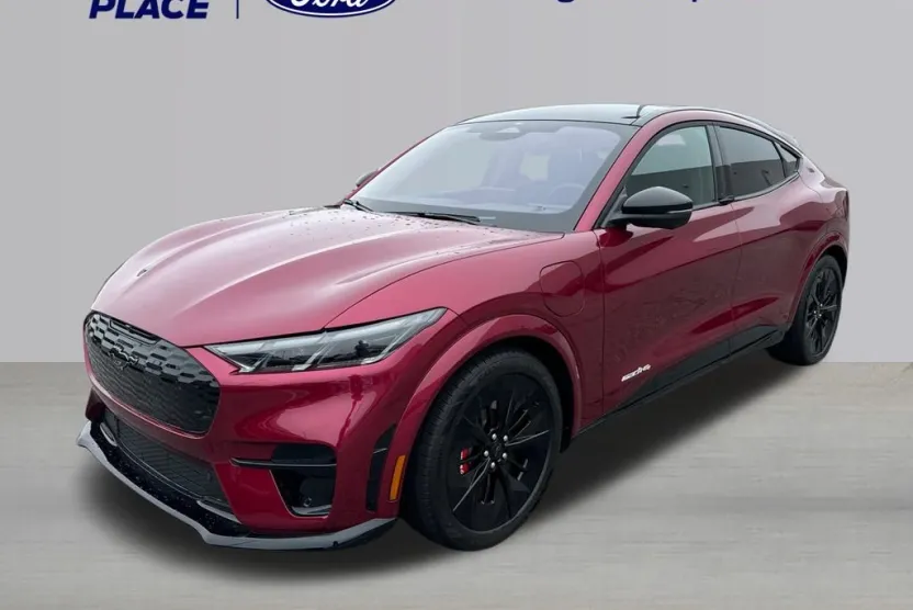 2025 Ford Mustang Mach-E GT photo 1