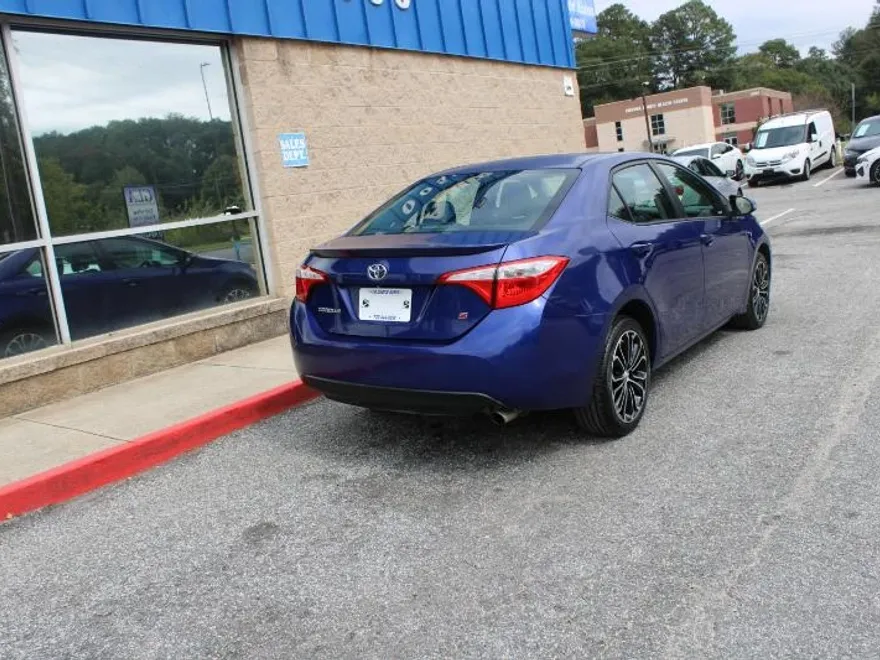2014 Toyota Corolla LE Premium photo 1