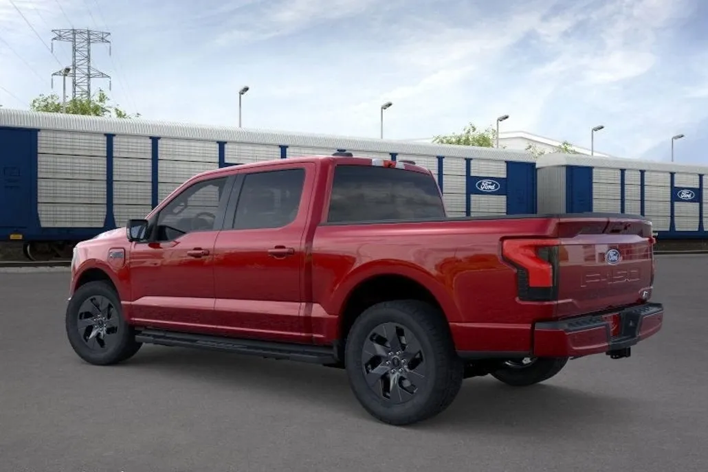 2025 Ford F-150 Lightning photo 1