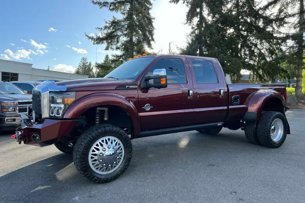 2016 Ford F-450 Platinum photo 1