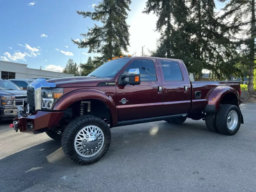 2016 Ford F-450 Platinum photo 1