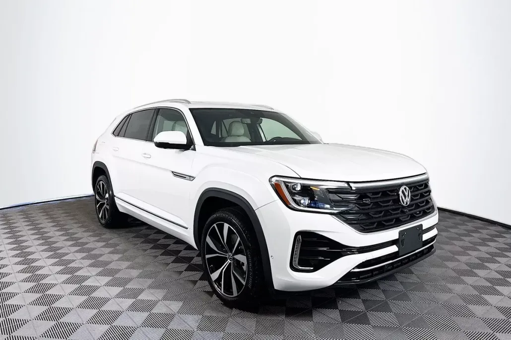 2025 Volkswagen Atlas Cross Sport SEL Premium R-Line photo 1