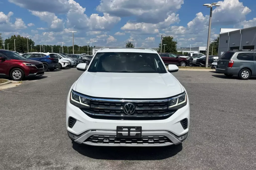 2020 Volkswagen Atlas Cross Sport V6 SEL photo 1