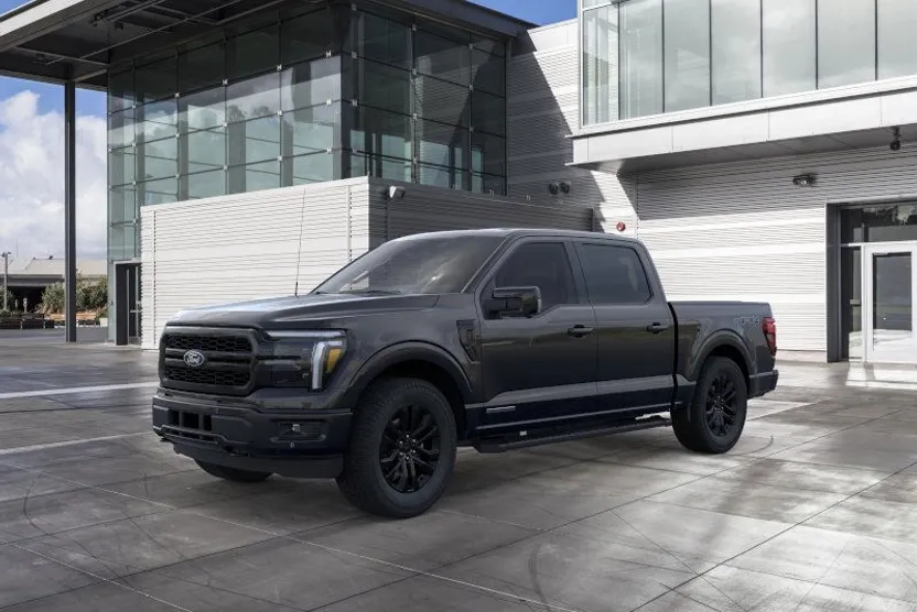 2025 Ford F-150 Lariat photo 1