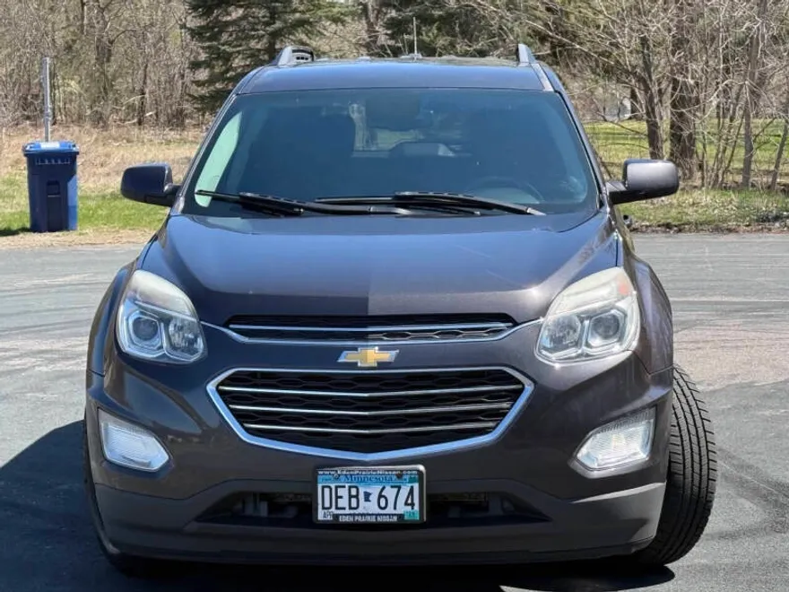 2016 Chevrolet Equinox LT photo 1