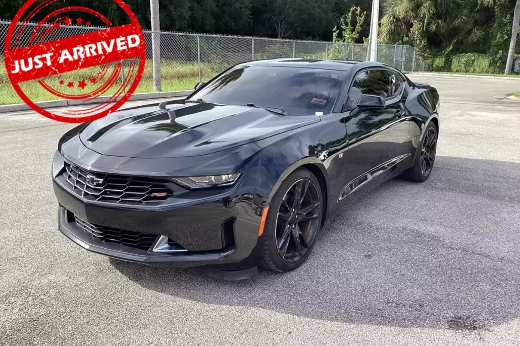 2019 Chevrolet Camaro 1LS 1LT photo 1