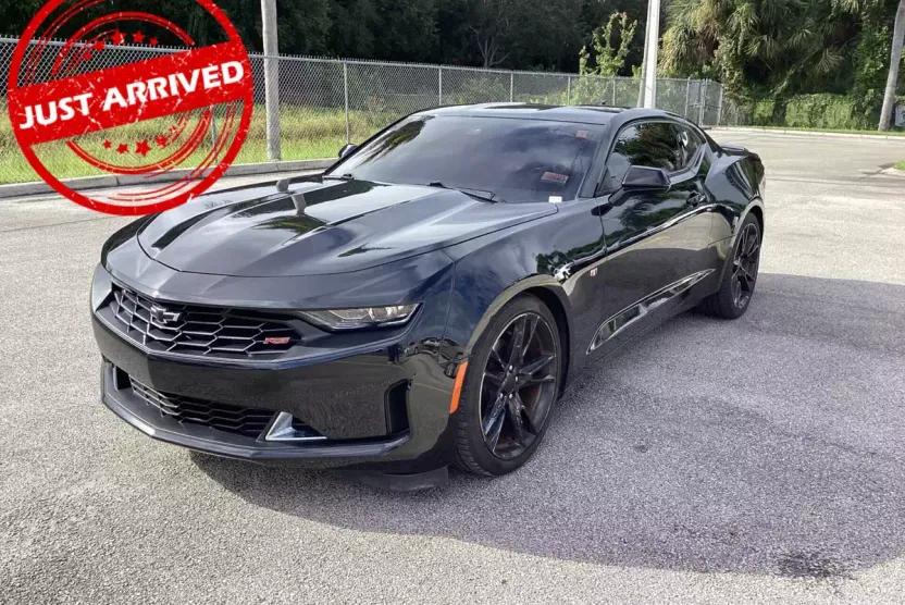 2019 Chevrolet Camaro 1LS 1LT photo 1