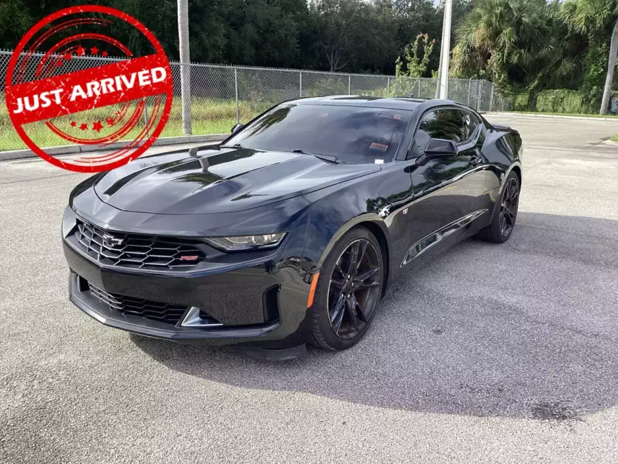 2019 Chevrolet Camaro 1LS 1LT photo 1