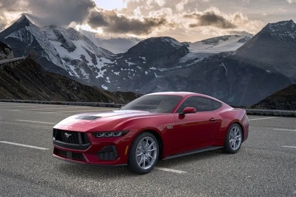 2025 Ford Mustang GT photo 1