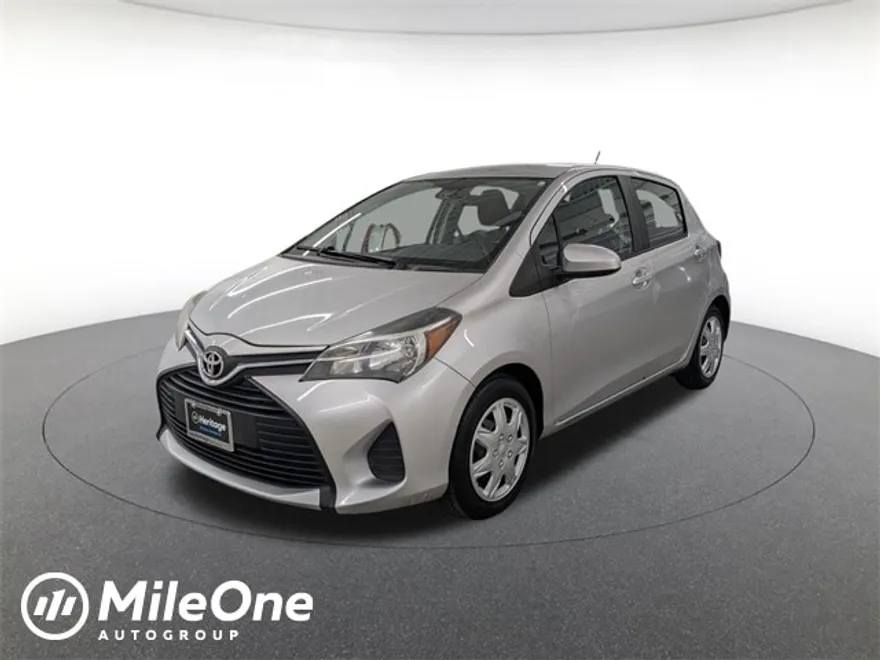 2017 Toyota Yaris L photo 1