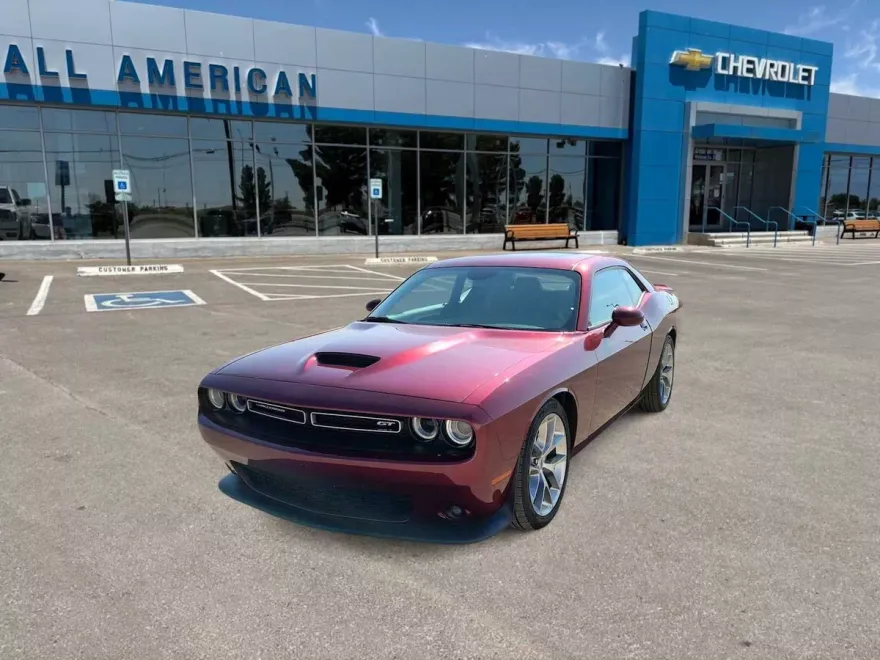 2022 Dodge Challenger GT photo 1