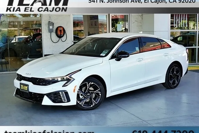 2026 Kia K5 GT-Line photo 1