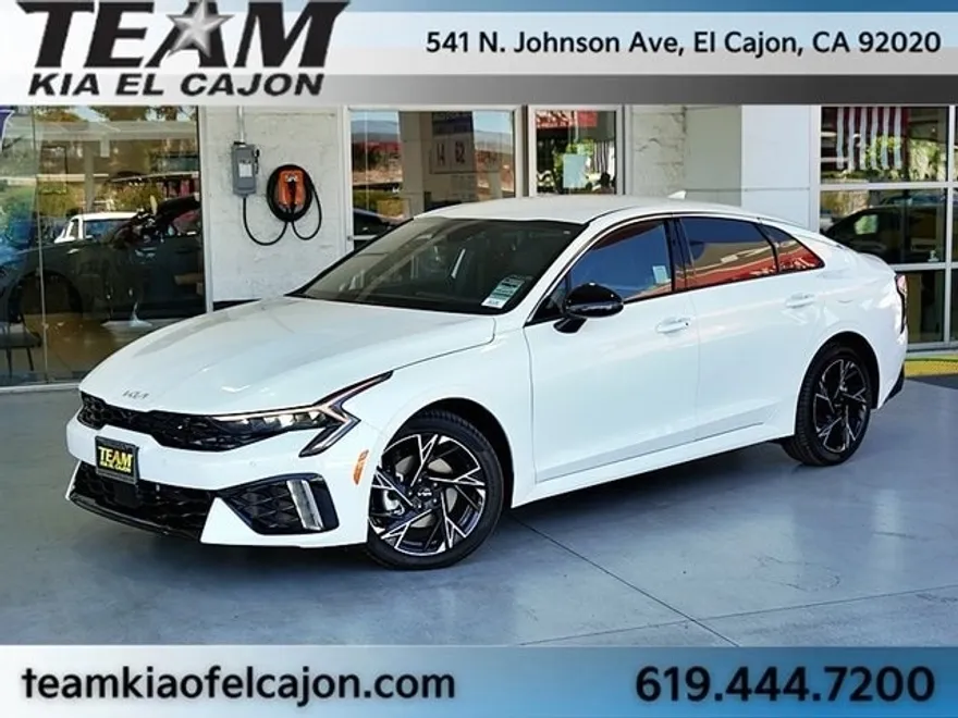 2026 Kia K5 GT-Line photo 1