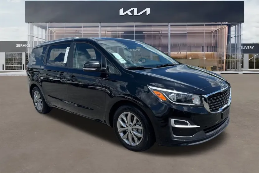 2021 Kia Sedona EX photo 1