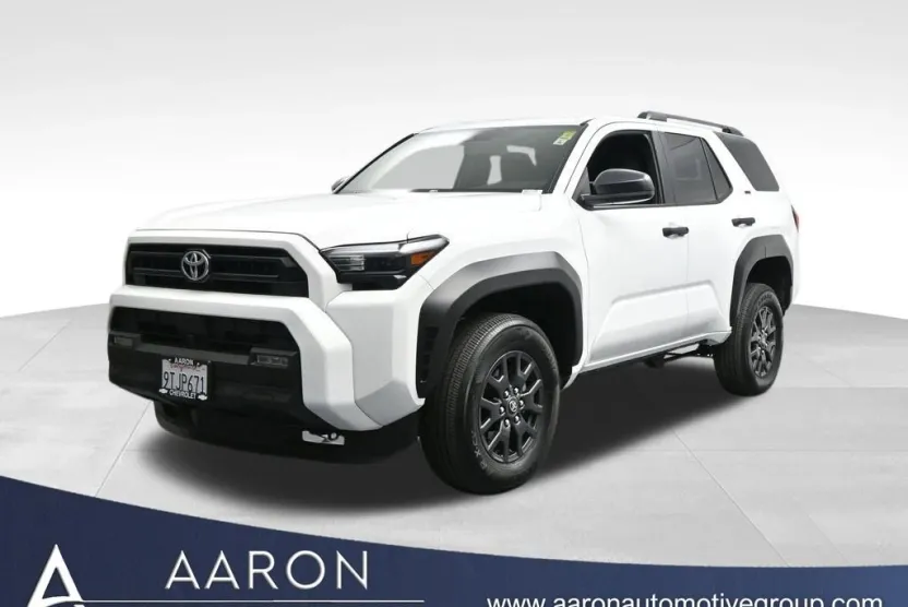 2025 Toyota 4Runner SR5 photo 1