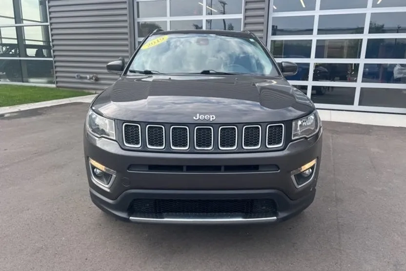 2019 Jeep Compass Limited photo 1