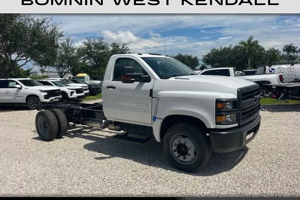 2024 Chevrolet Silverado 4500HD Work Truck photo 1