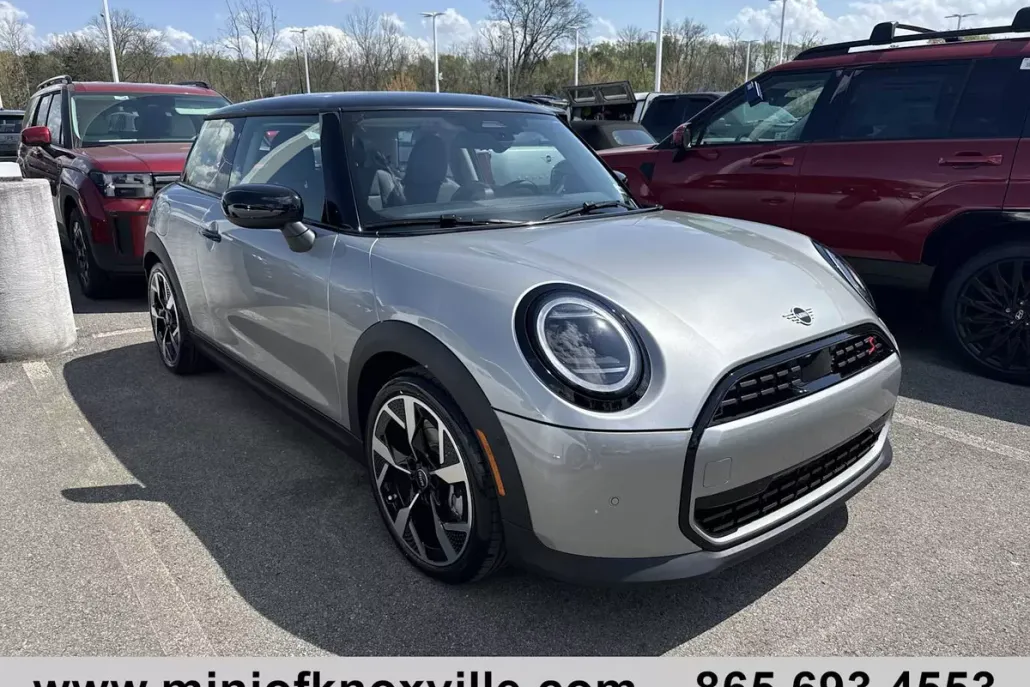 2025 Mini Cooper Signature photo 1