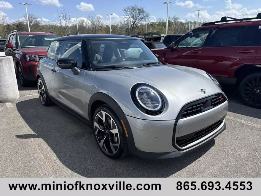 2025 Mini Cooper Signature photo 1