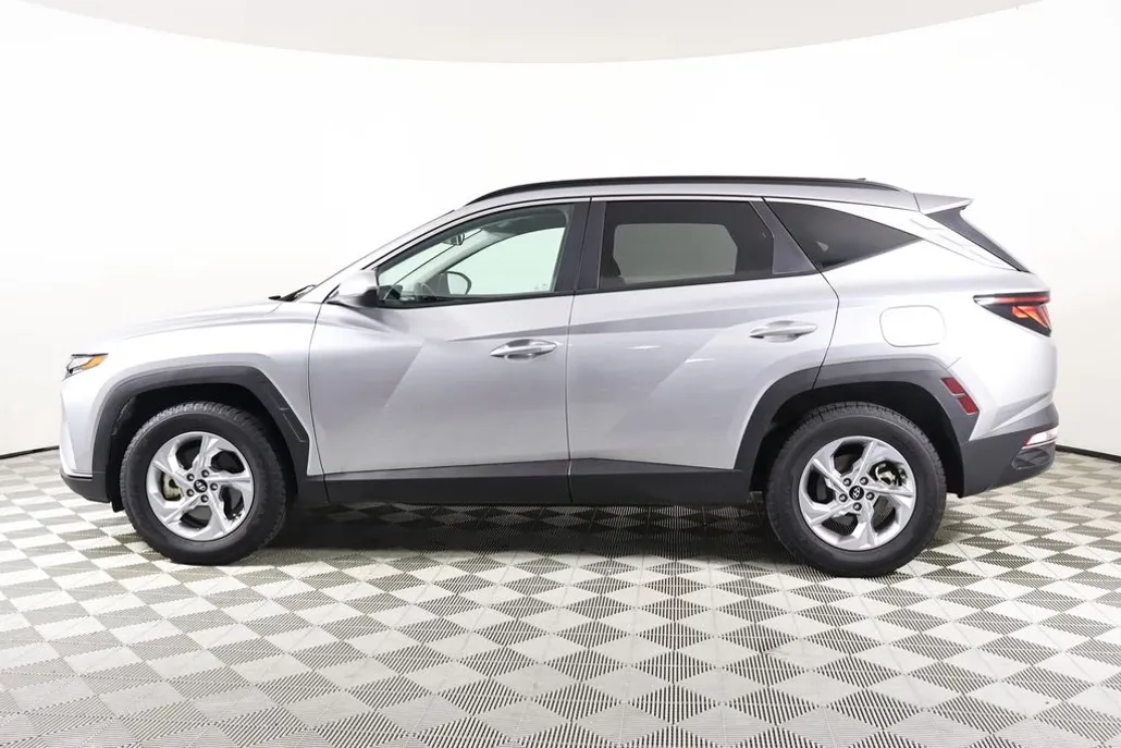 2024 Hyundai Tucson SEL photo 1
