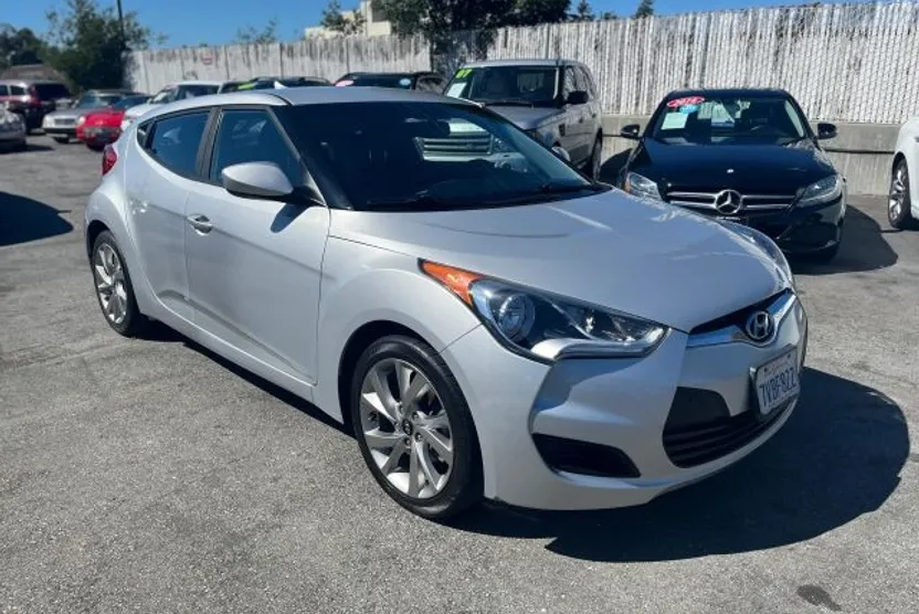 2016 Hyundai Veloster Turbo R-Spec Rally Edition photo 1