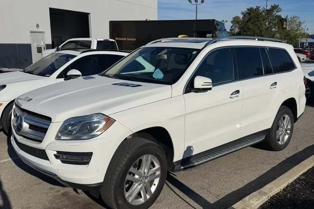 2016 Mercedes Benz GL 450 photo 1
