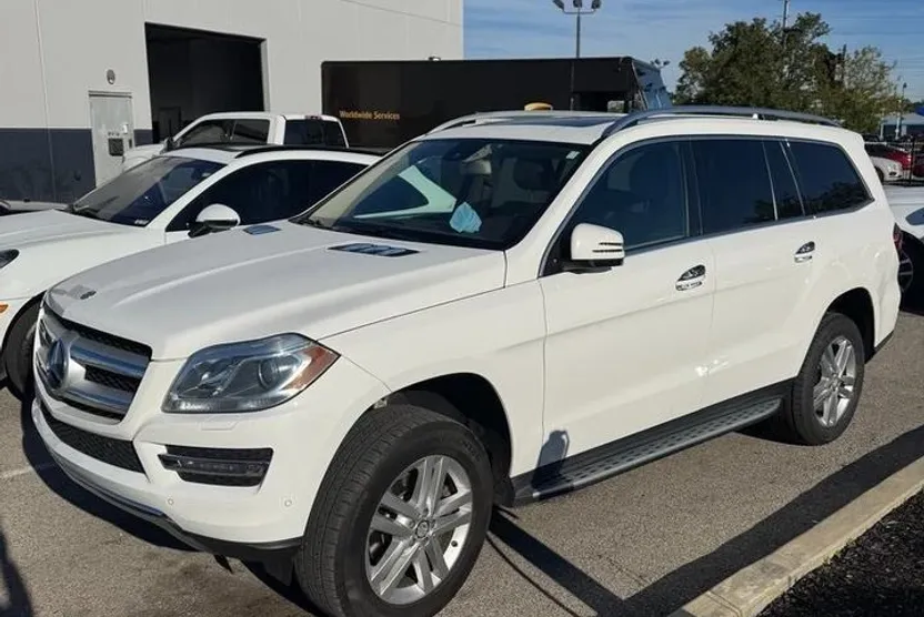 2016 Mercedes Benz GL 450 photo 1