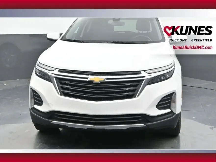 2023 Chevrolet Equinox LT photo 1