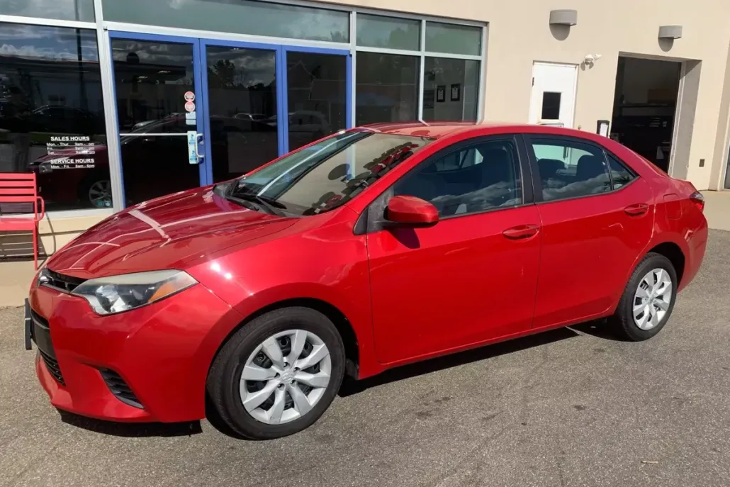 2016 Toyota Corolla L photo 1