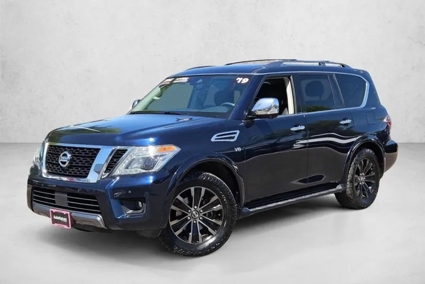 2019 Nissan Armada Platinum photo 1