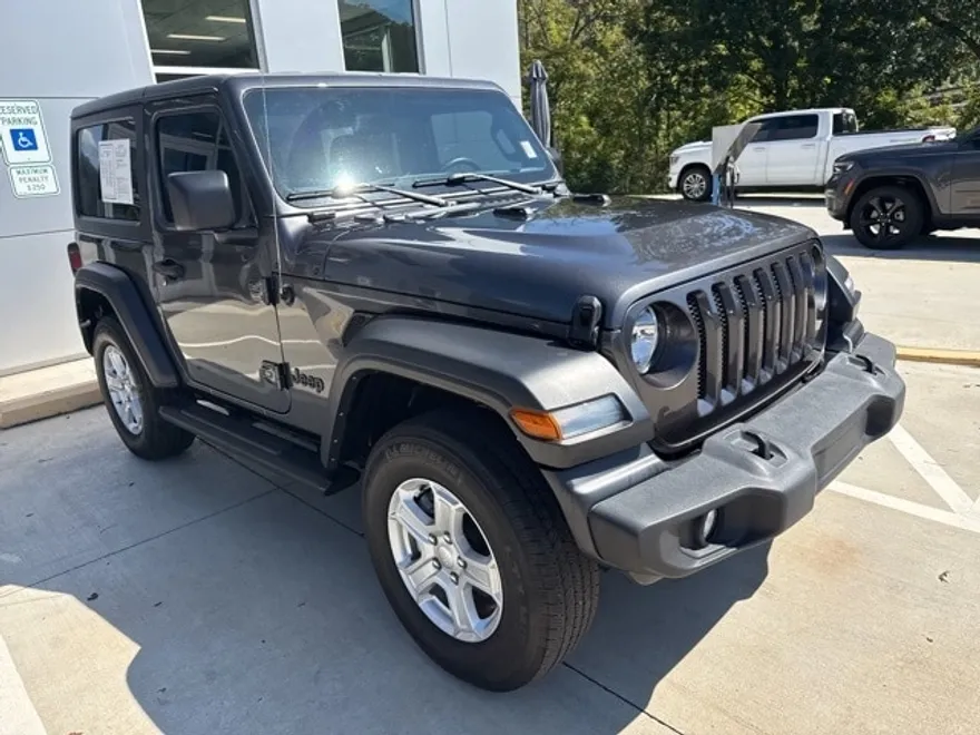 2022 Jeep Wrangler Sport S photo 1