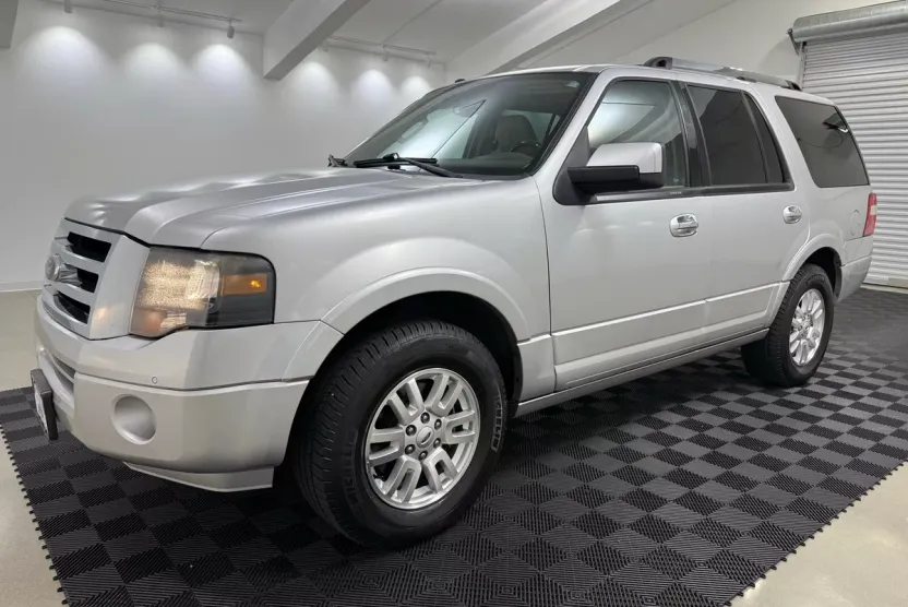 2014 Ford Expedition Limited photo 1