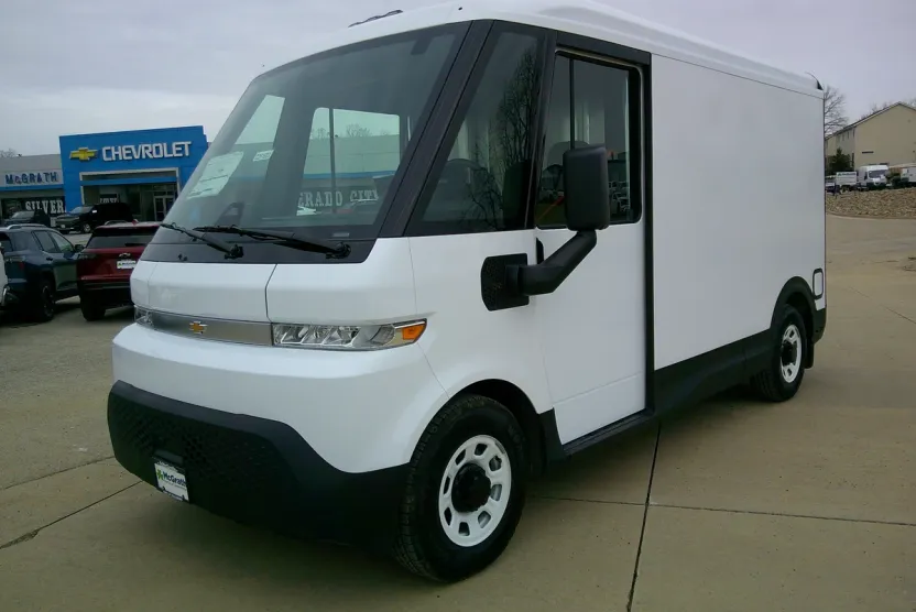 2025 Chevrolet BrightDrop 400 photo 1