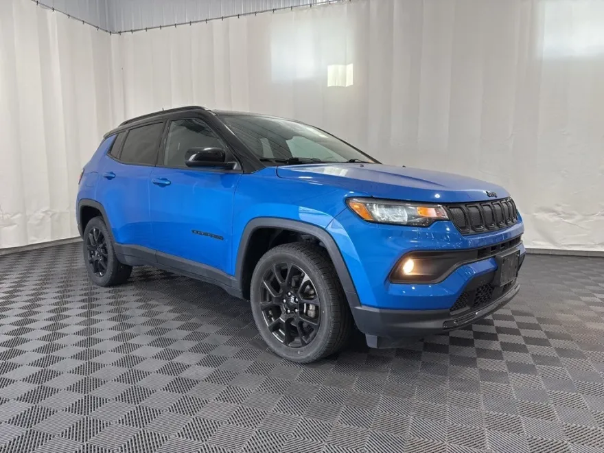 2022 Jeep Compass Altitude photo 1