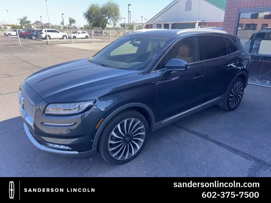 2022 Lincoln Nautilus Black Label photo 1