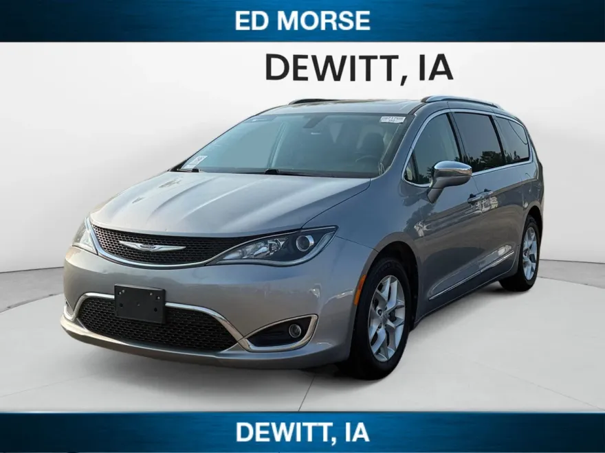 2020 Chrysler Pacifica Limited photo 1