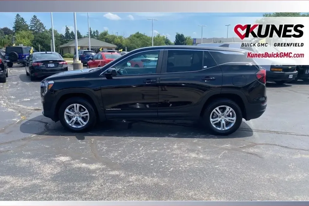 2024 Gmc Terrain SLE photo 1